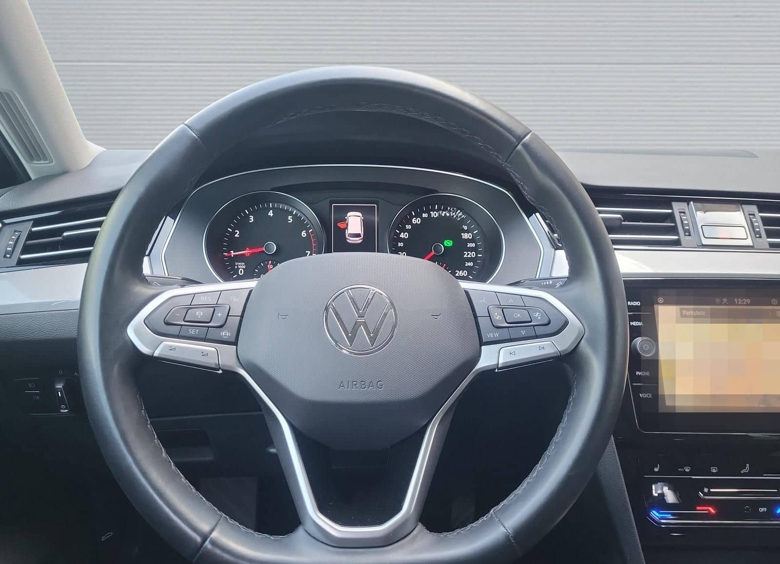 Volkswagen Passat 1.5TSI Business DSG Navi+LED+SHZ+AHK+ACC+ foto 9