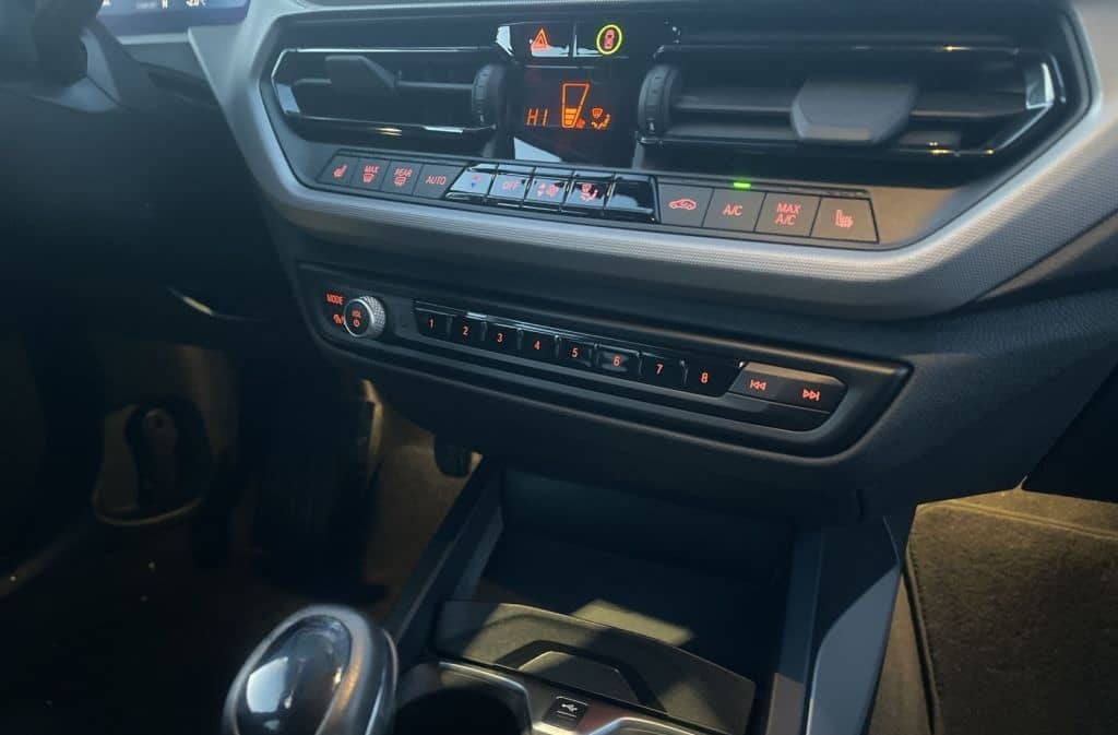 BMW 118i Advantage, LED,NAVI,COMFORT-P,TEMPO,SHZ,LHZ foto 11