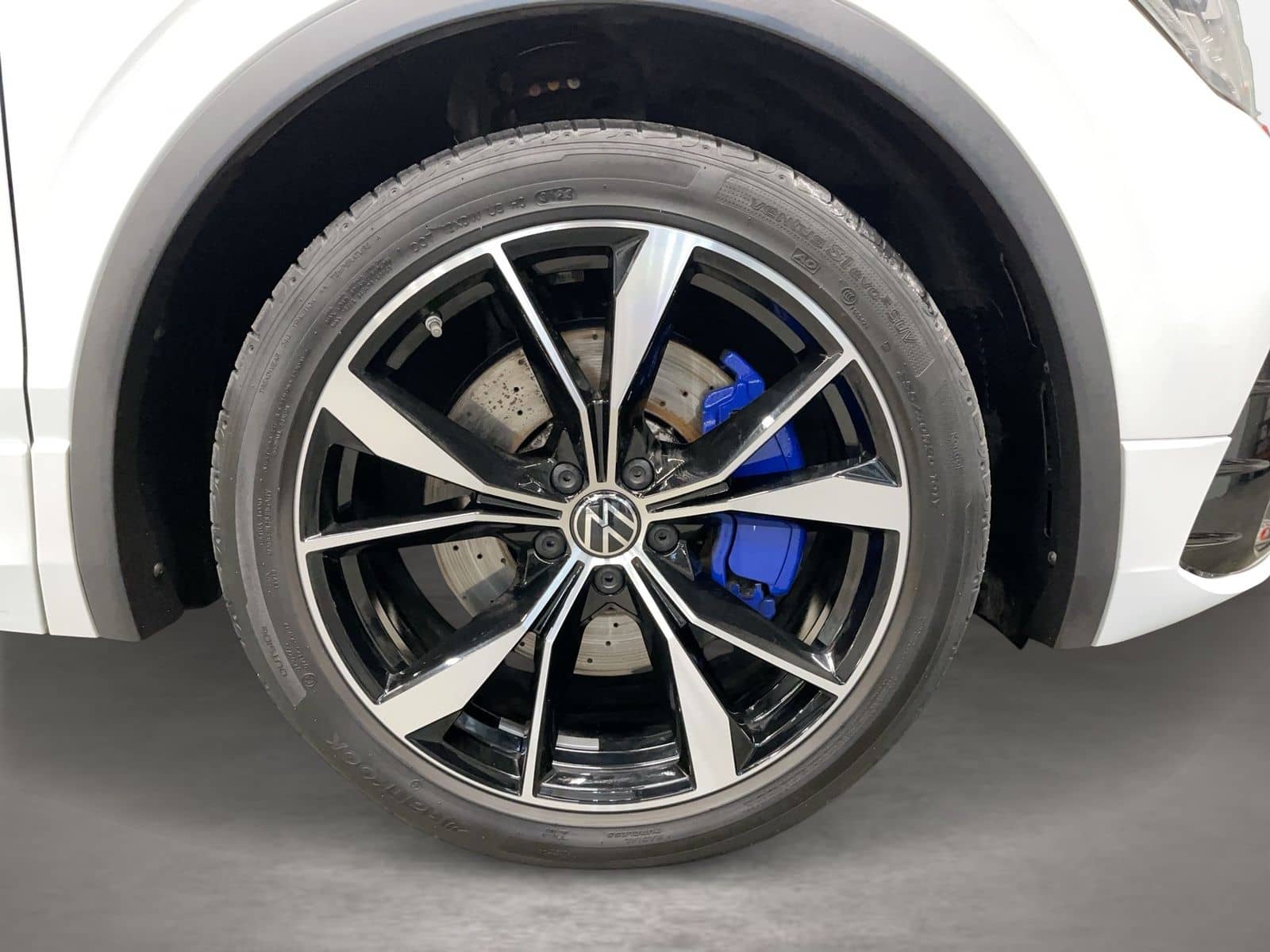 Volkswagen Tiguan 2.0 TSI DSG 4Motion R ACC AHK AUT KeyLess foto 4