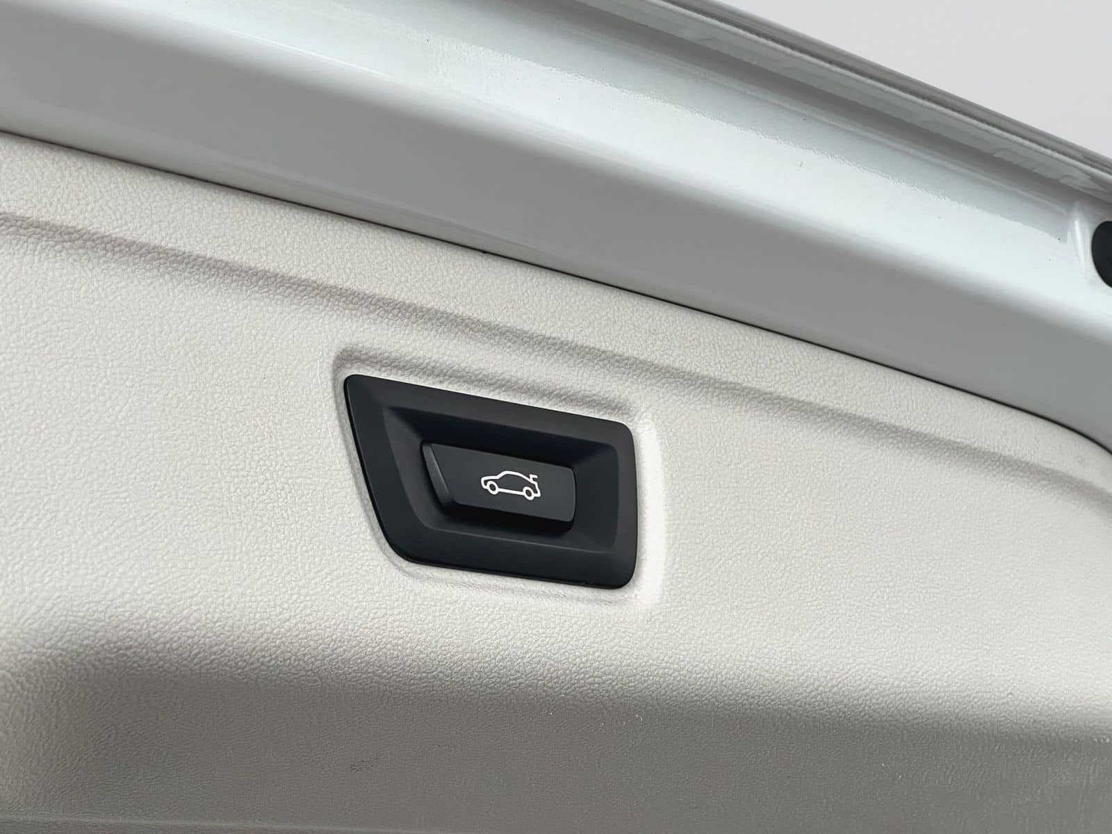 BMW 318d Touring Advantage LED PDC Dr.Assist foto 17