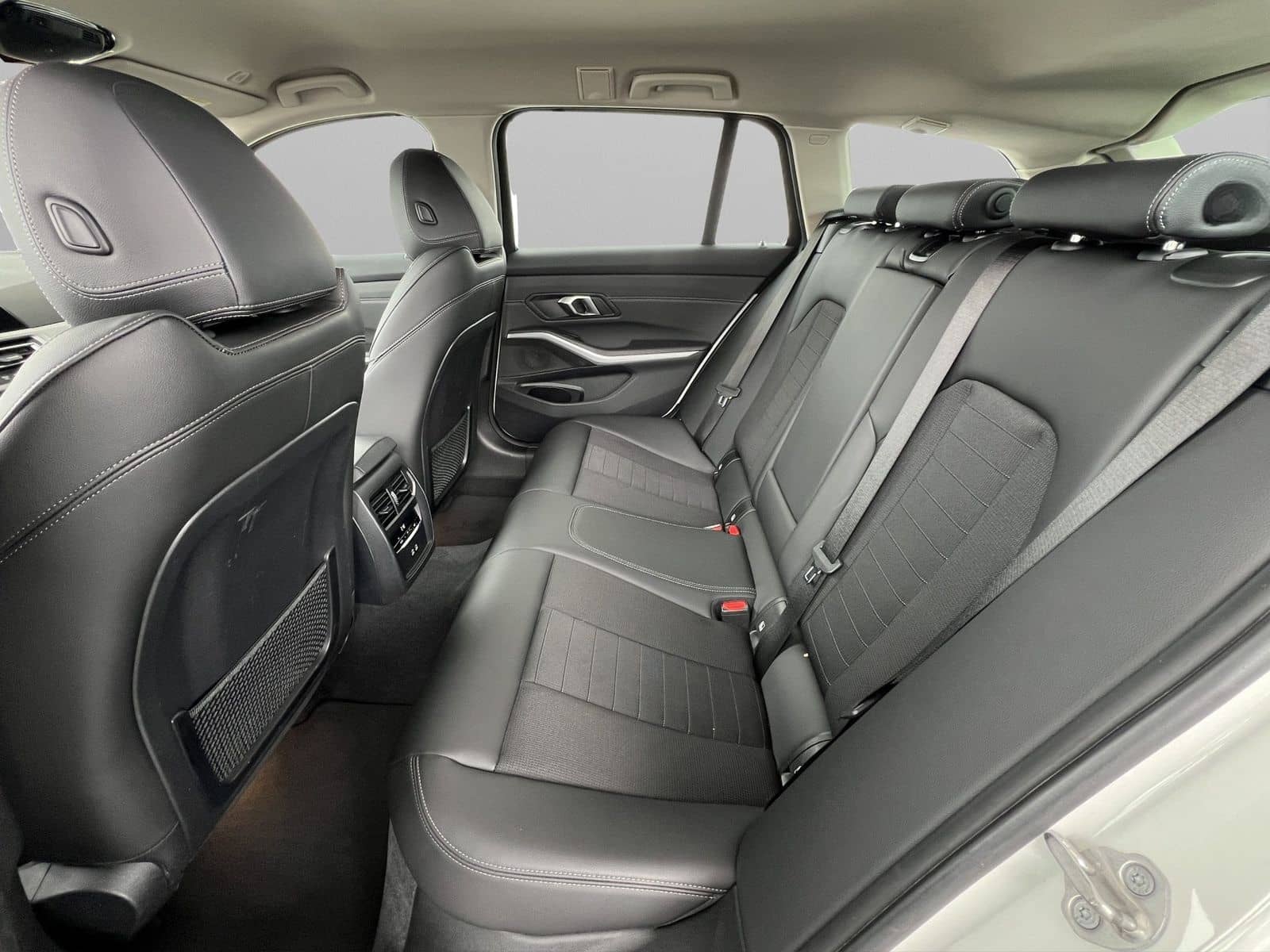 BMW 318d Touring Advantage LED PDC Dr.Assist foto 7