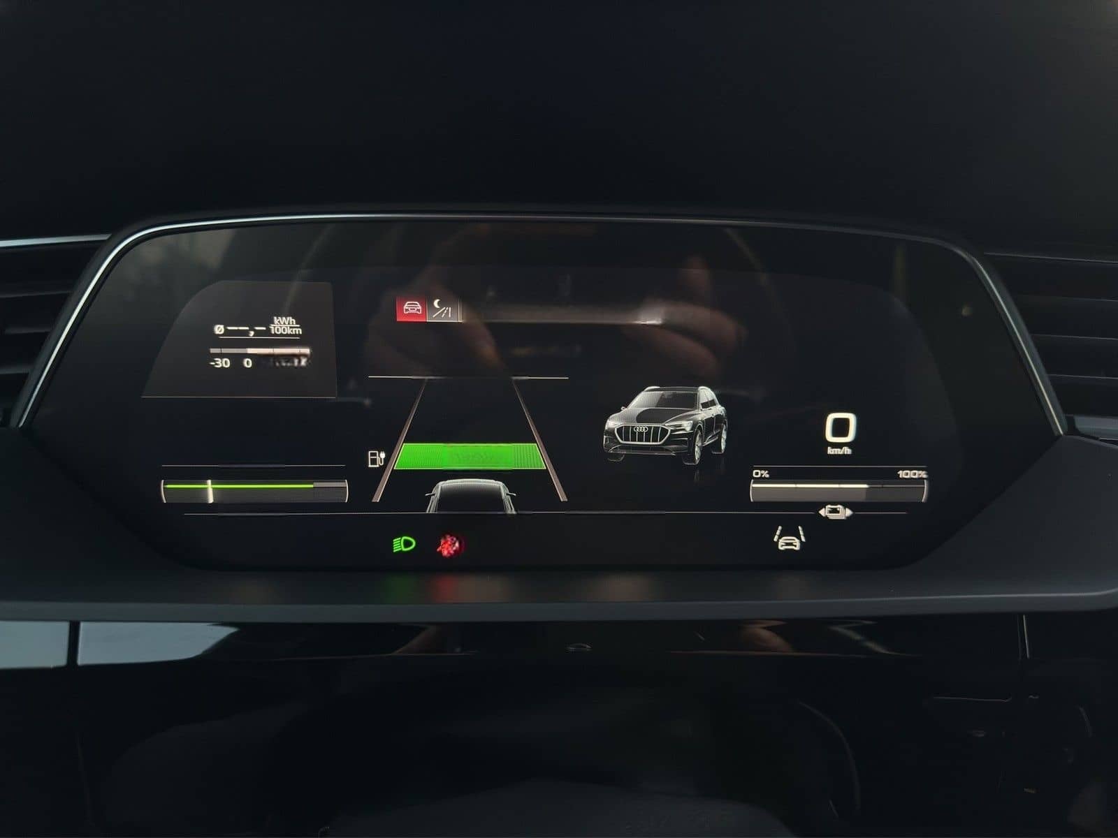 Audi e-tron S line 50 quattro foto 11