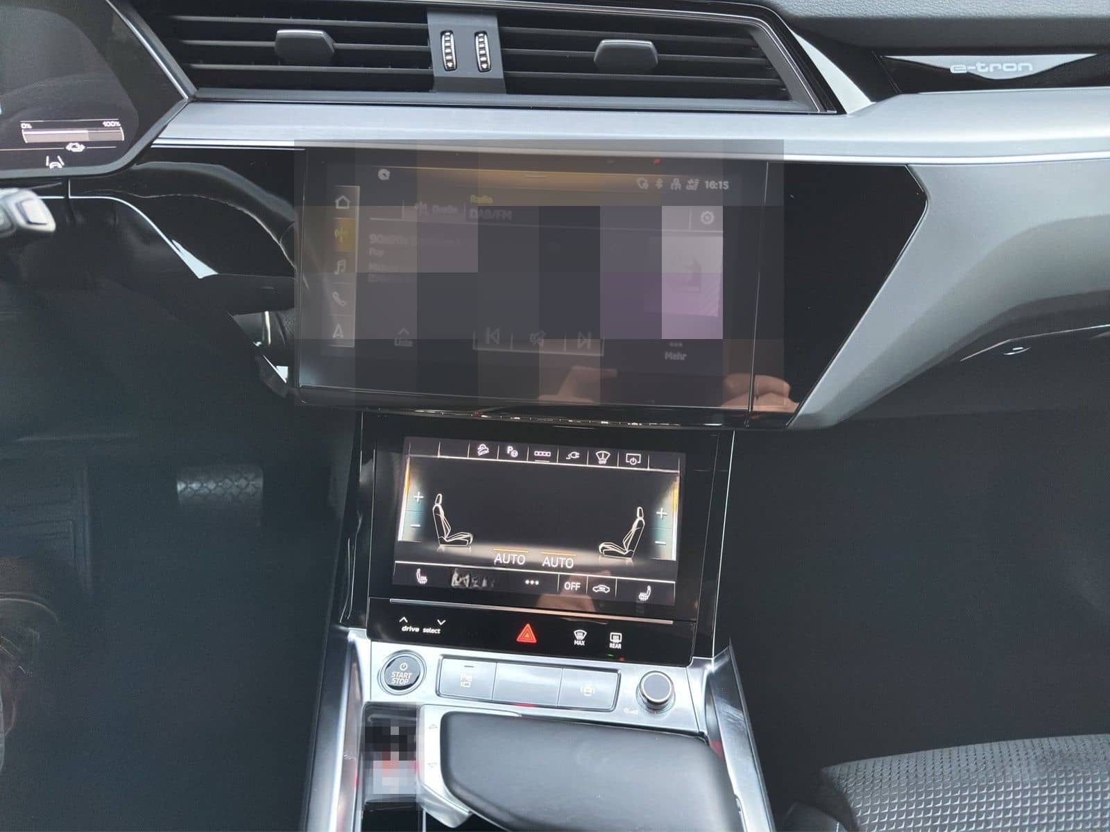 Audi e-tron S line 50 quattro foto 12