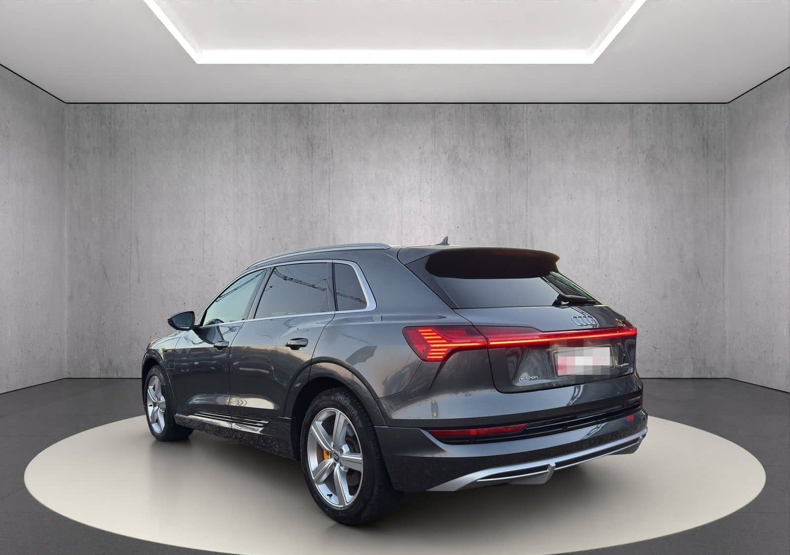 Audi e-tron S line 50 quattro foto 6