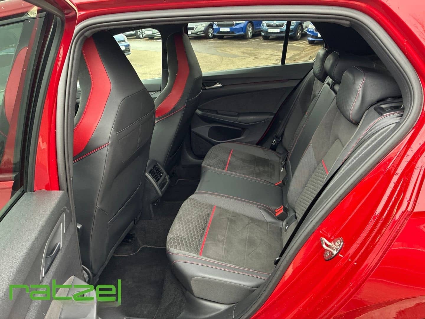 Volkswagen Golf GTI VIII Clubsport 2.0 TSI ACC Navi IQ Ligh foto 8