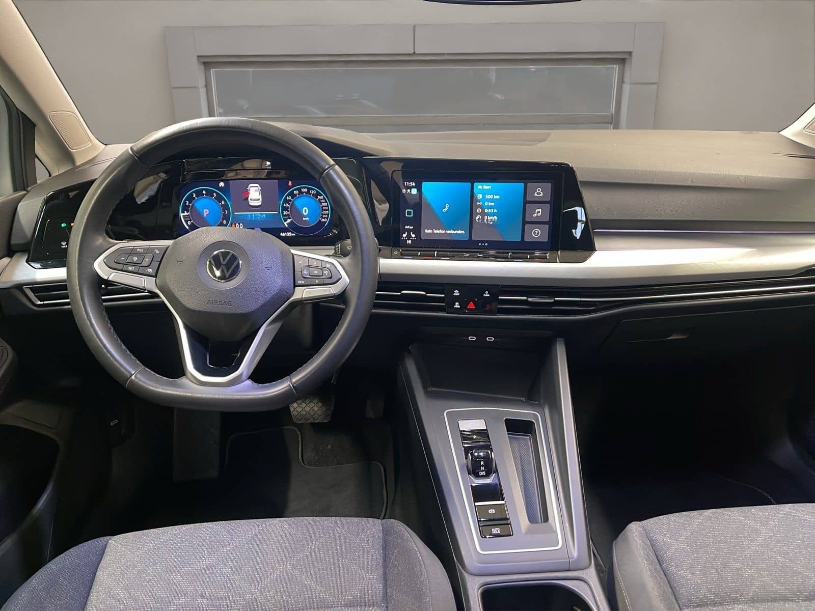 Volkswagen Golf VIII 1.0 eTSI Life ACC AUT Kam. Navi LED LM foto 16