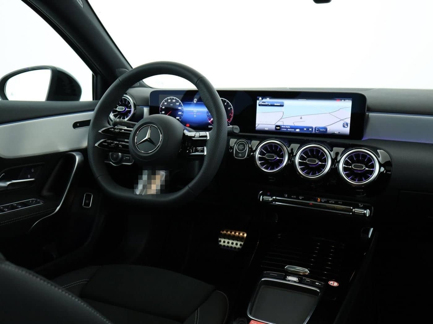 Mercedes-Benz A 200 *Pano*Night*SpurW-W-Paket*S-Sitz*Keyless* foto 10