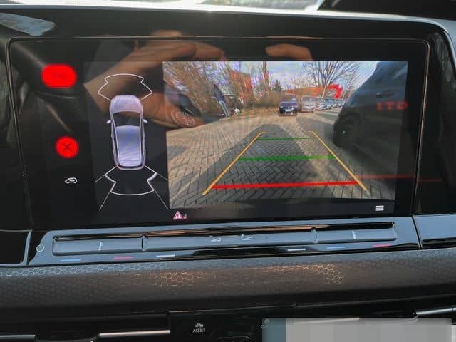 Volkswagen Golf VIII 2.0 TSI DSG GTI Clubsport Navi Pano Ka foto 16