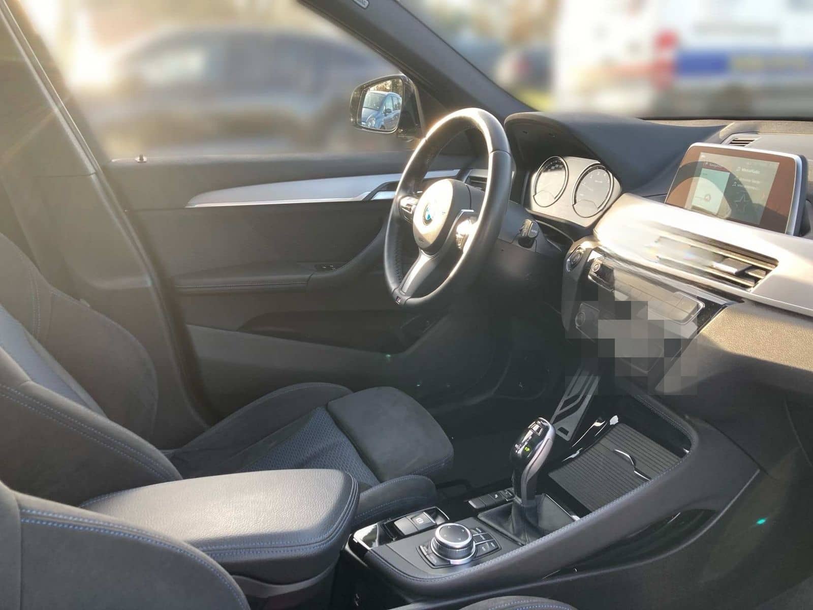 BMW X1 sDrive20i M Sport Navi+SHZ+LED+AHK+Pano+PDC foto 11