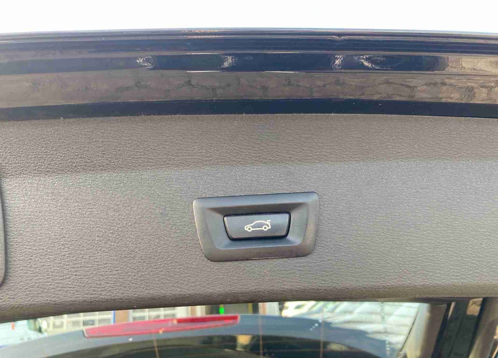 BMW X1 sDrive20i M Sport Navi+SHZ+LED+AHK+Pano+PDC foto 16