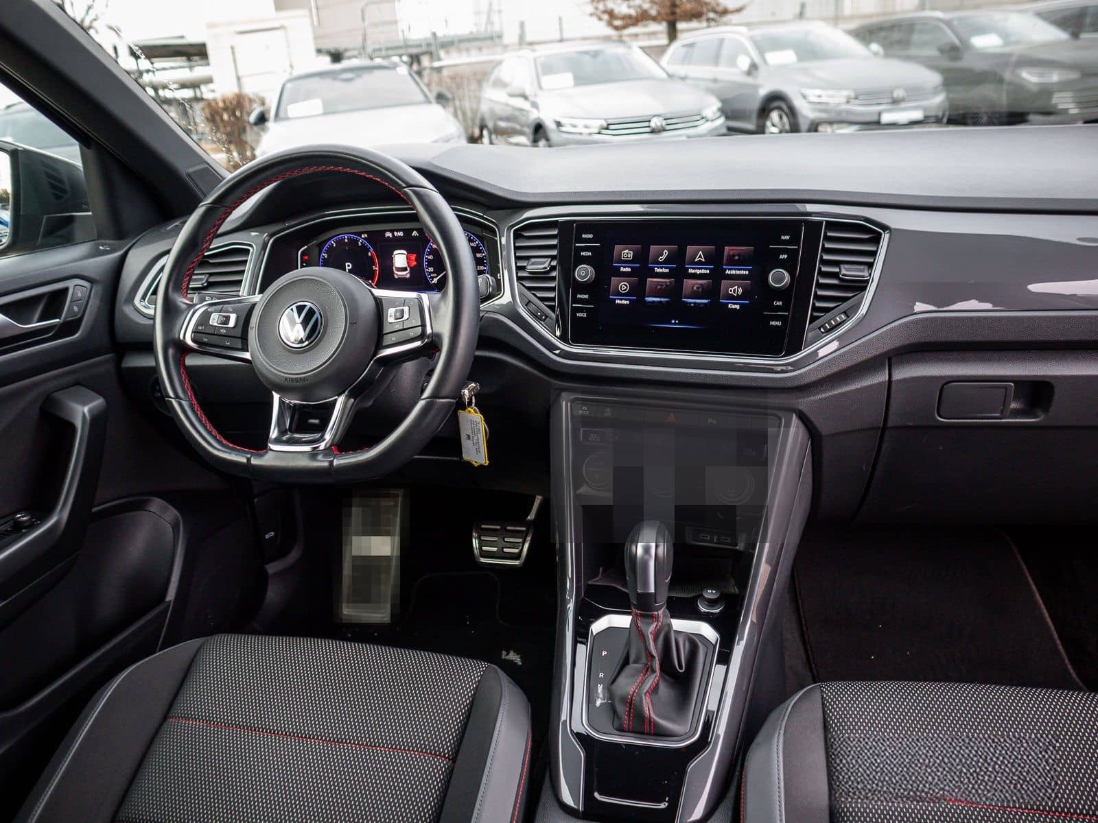 Volkswagen T-ROC Sport 1.5 TSI LED Navi ParkPilot RearView foto 12