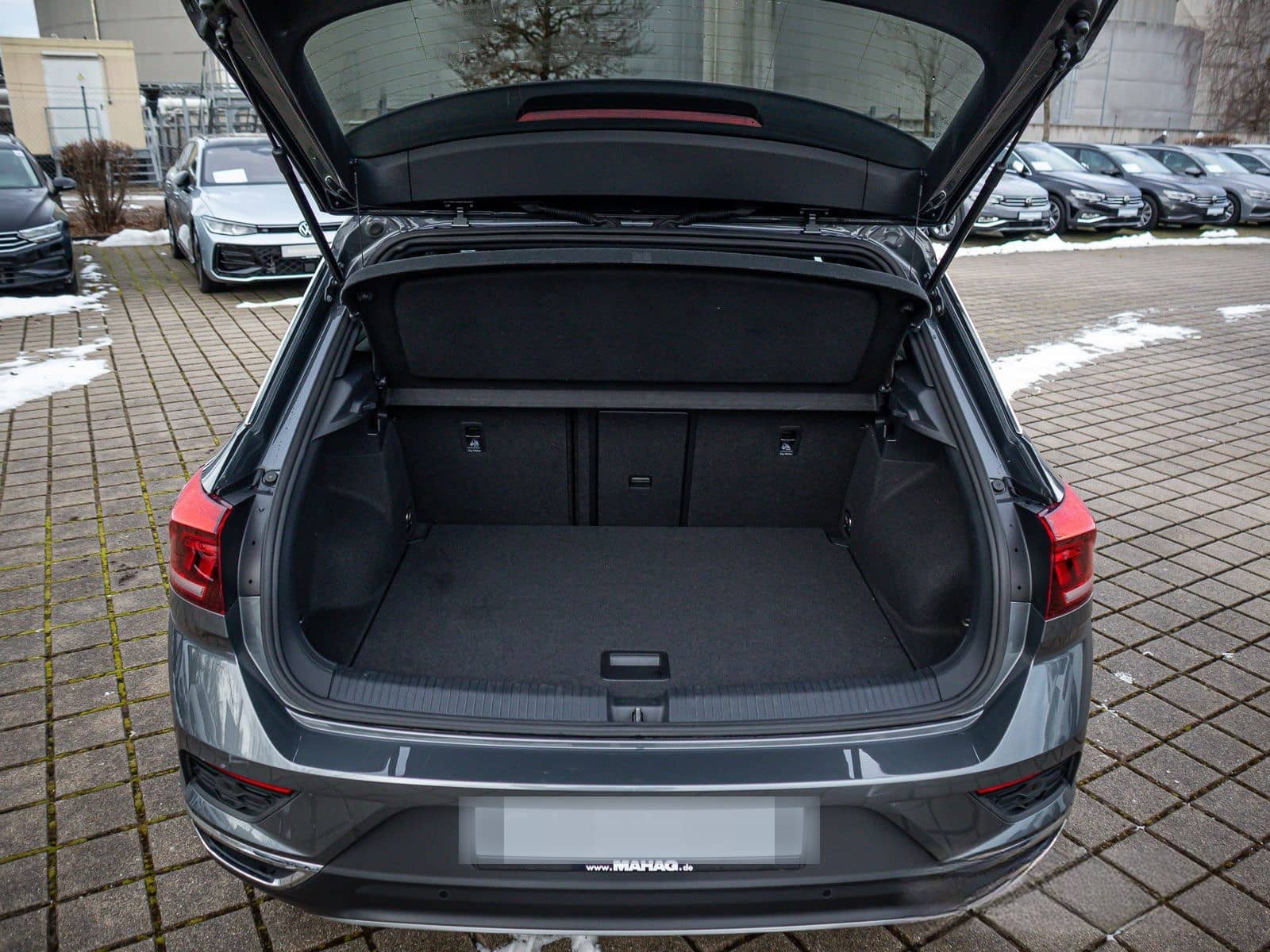 Volkswagen T-ROC Sport 1.5 TSI LED Navi ParkPilot RearView foto 25