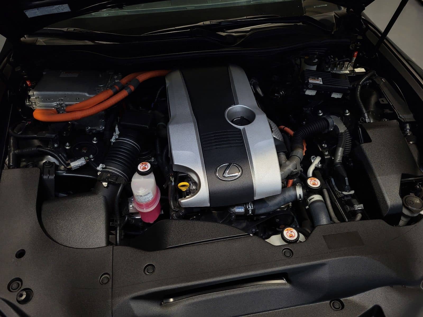 Lexus RC 300h *TOP Ausstattung* foto 19