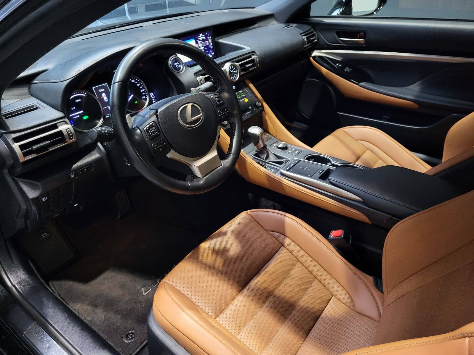 Lexus RC 300h *TOP Ausstattung* foto 6