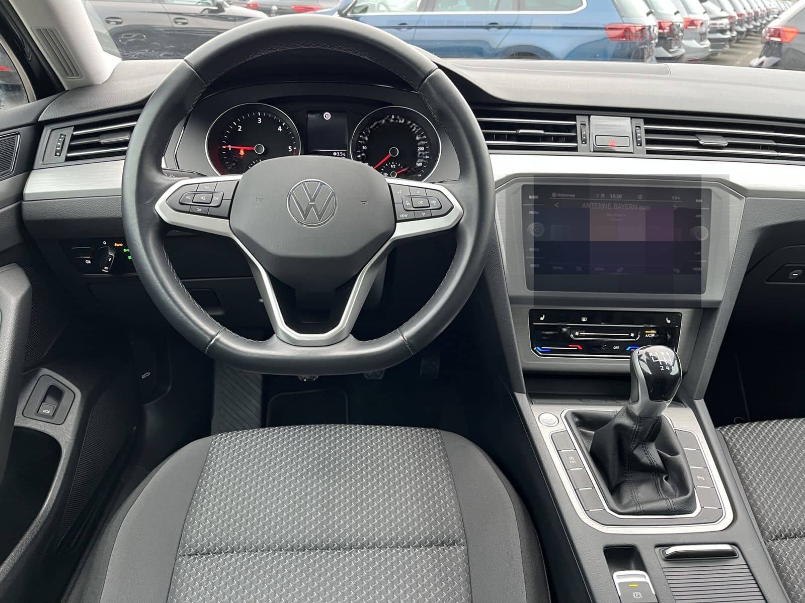 Volkswagen Passat Variant 2.0 TDI R-Line Optik 135€ m.20% A foto 14
