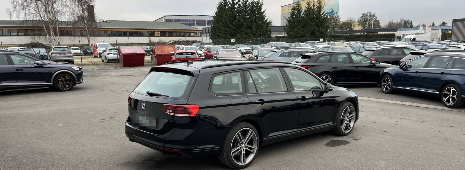 Volkswagen Passat Variant 2.0 TDI R-Line Optik 135€ m.20% A foto 7