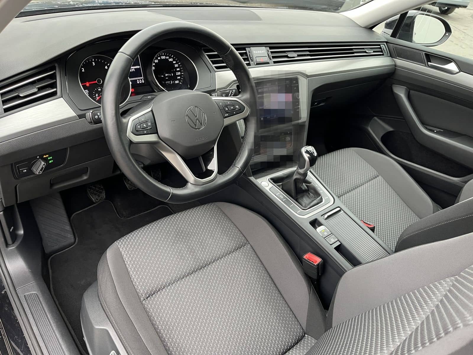 Volkswagen Passat Variant 2.0 TDI R-Line Optik 135€ m.20% A foto 10