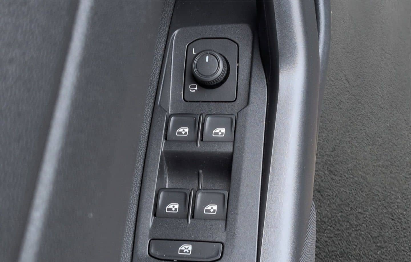 Volkswagen Taigo Life 1.0TSI*AHK Navi LED digCock R-Kam SHZ foto 16