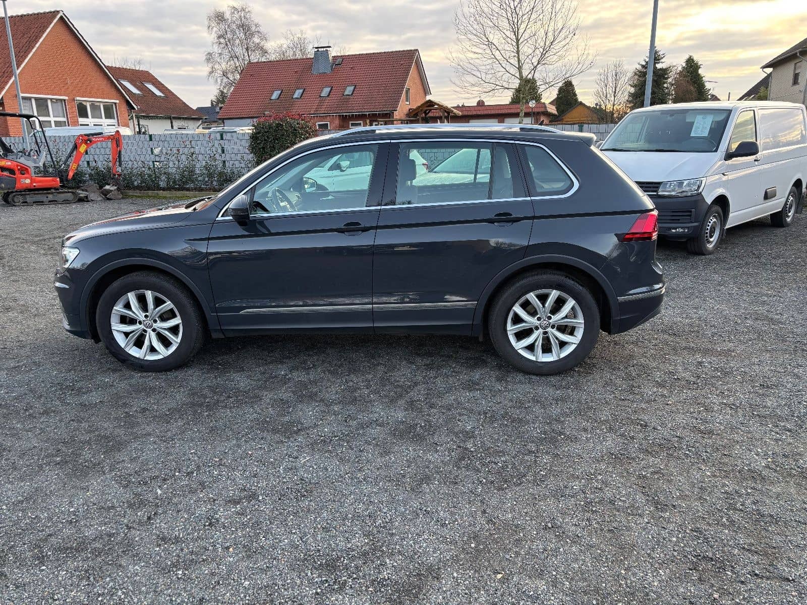 Volkswagen TIGUAN HIGHLINE LED/AHK/NAVI/KLIMAAUTOM./SITZH. foto 4