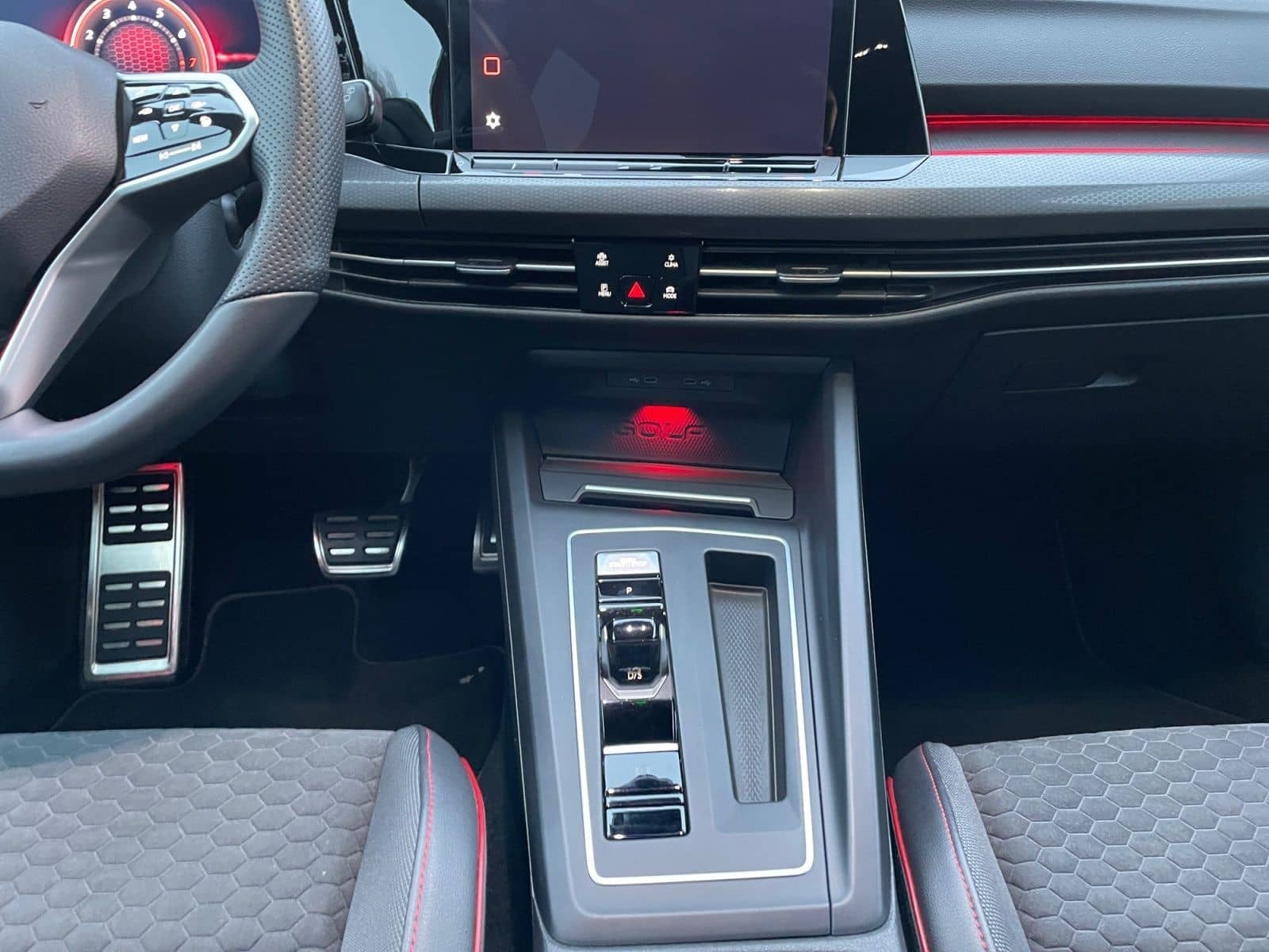 Volkswagen Golf VIII 2.0 TSI DSG GTI Clubsport foto 11