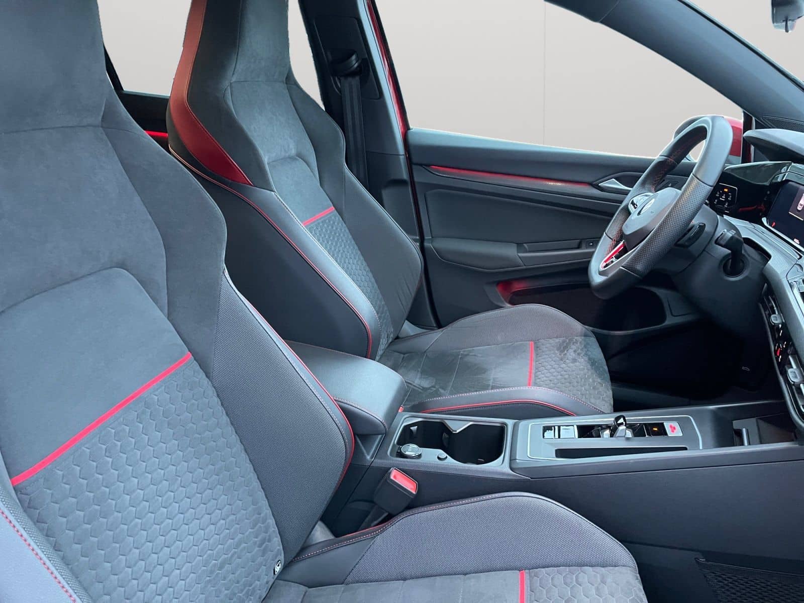 Volkswagen Golf VIII 2.0 TSI DSG GTI Clubsport foto 15