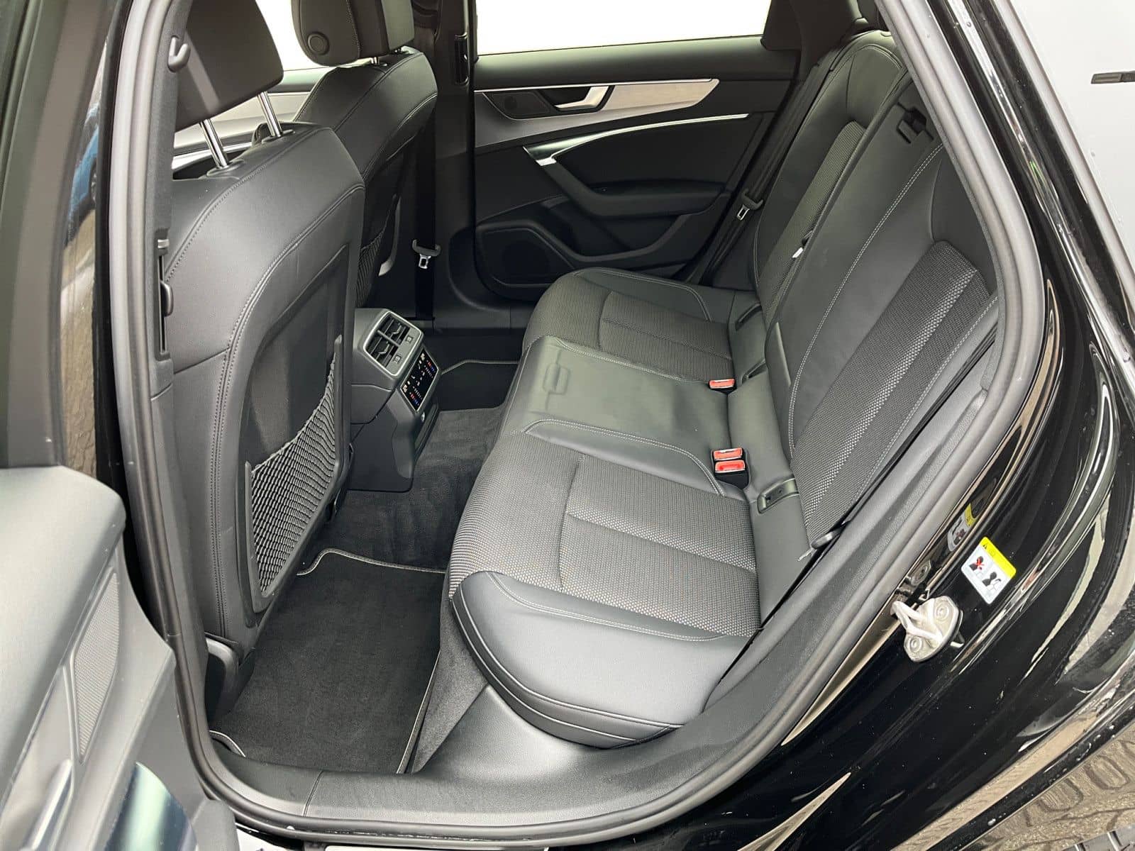 Audi A6 Avant 45TFSI sport qu S-trc AHK ACC Cam Navi foto 11