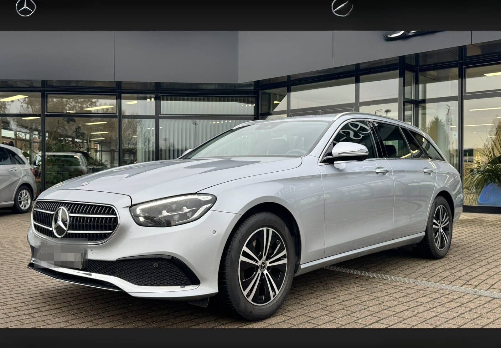 Mercedes-Benz E 220 d T-Modell AVANTGARDE+Navi+LEDAutom./Klima foto 1