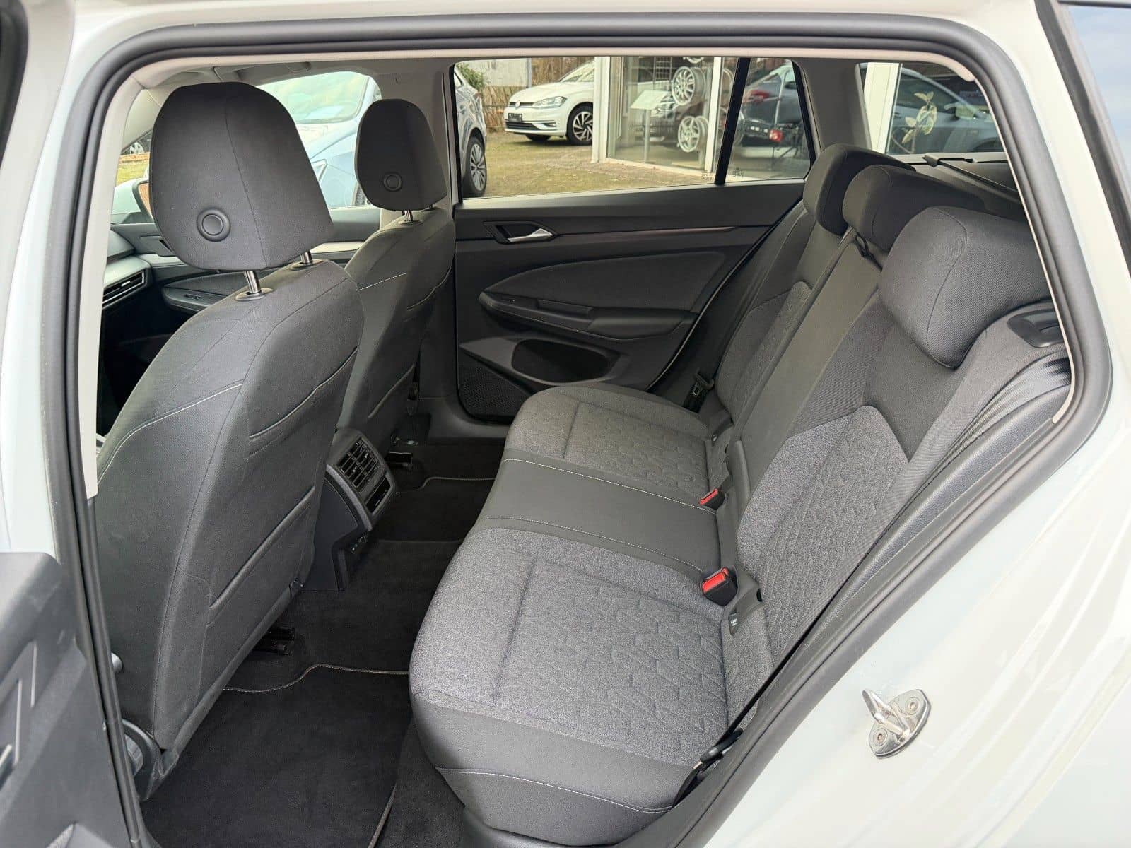 Volkswagen Golf VIII Variant Move ACC*LED*NAVI*IQ* foto 8