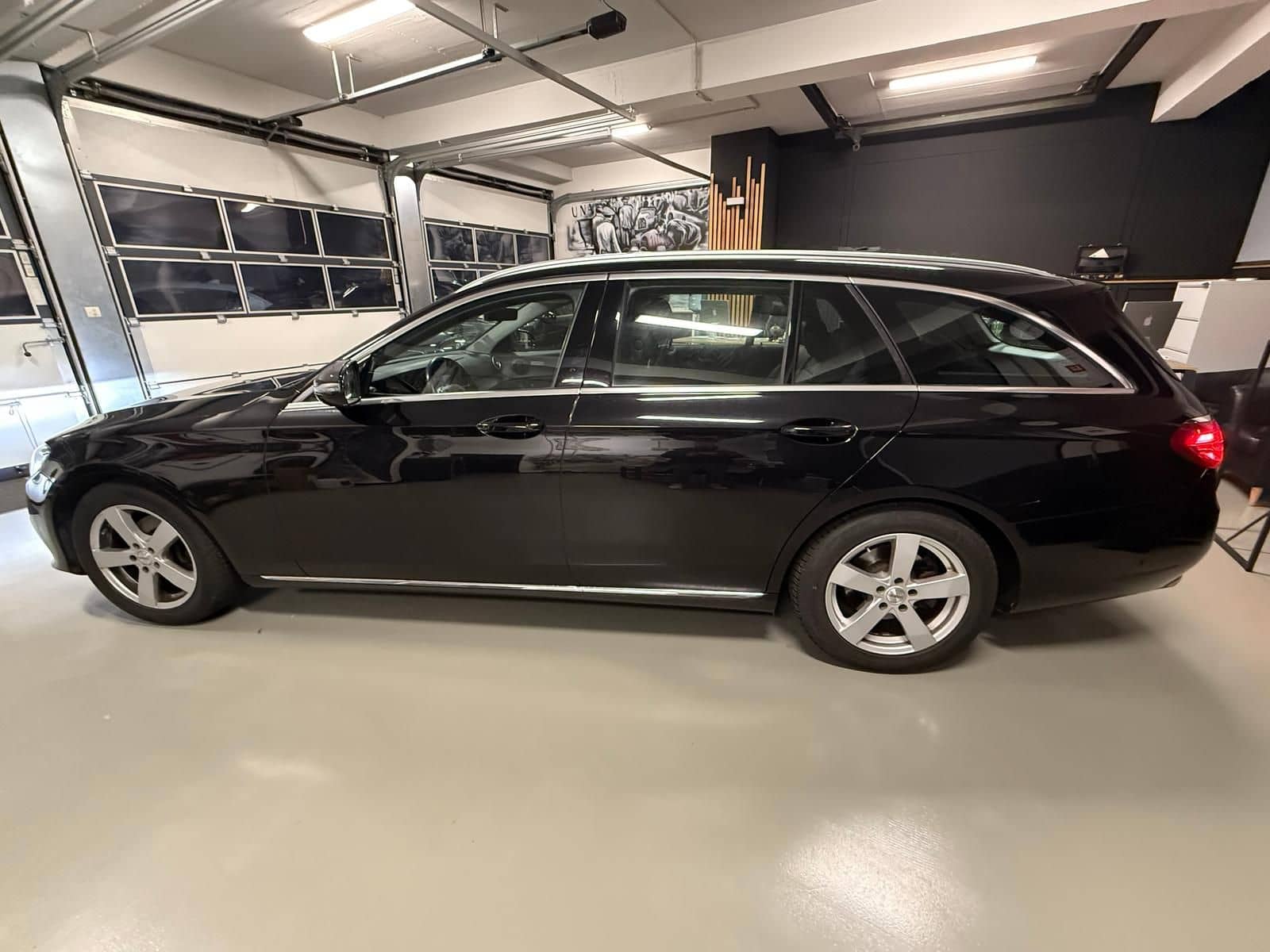 Mercedes-Benz E 220d Avantgarde AHK LED CAM NAVI foto 8