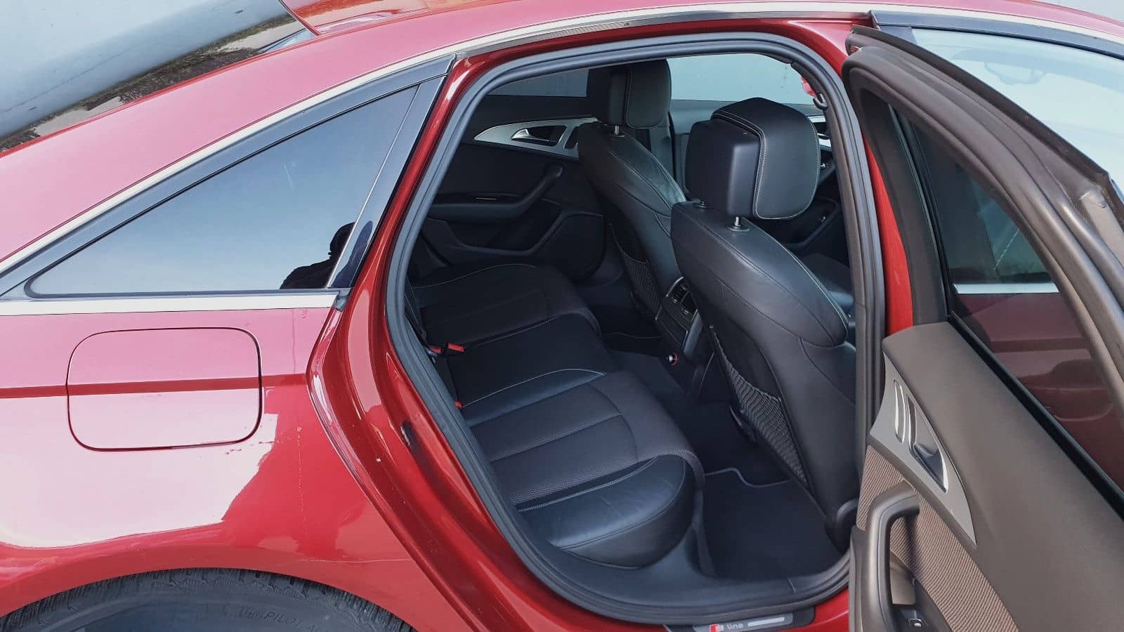 Audi A6 2.0 TDI S tronic * S line *Matrix/GSBD/Navi foto 9