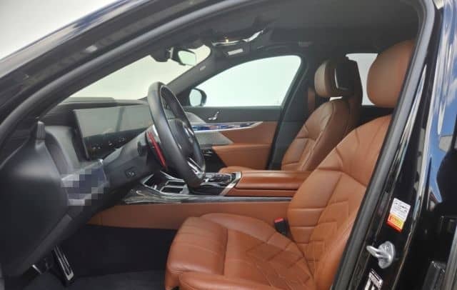 BMW M760 e xDrive Limousine Luftfederung AD Niveau N foto 11