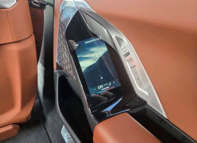 BMW M760 e xDrive Limousine Luftfederung AD Niveau N foto 17