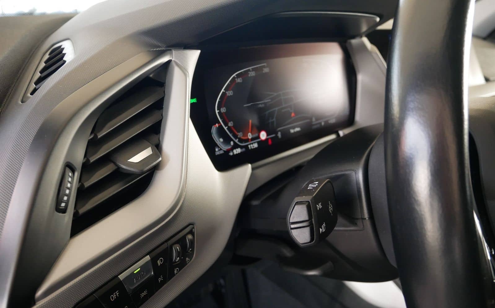 BMW 118d DAB LED NAVI SHZ Erstbesitz foto 12