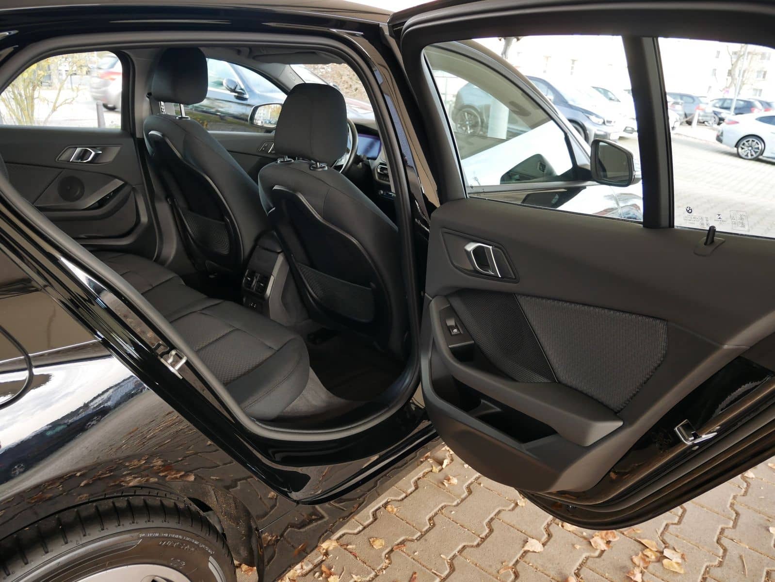 BMW 118d DAB LED NAVI SHZ Erstbesitz foto 22