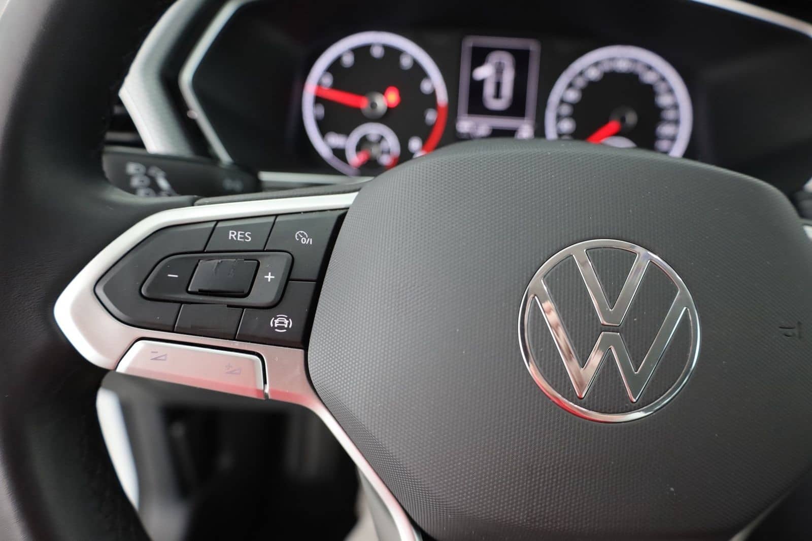 Volkswagen T-Cross 1.0 TSI LED Navi Sitzheizung App Connect foto 16