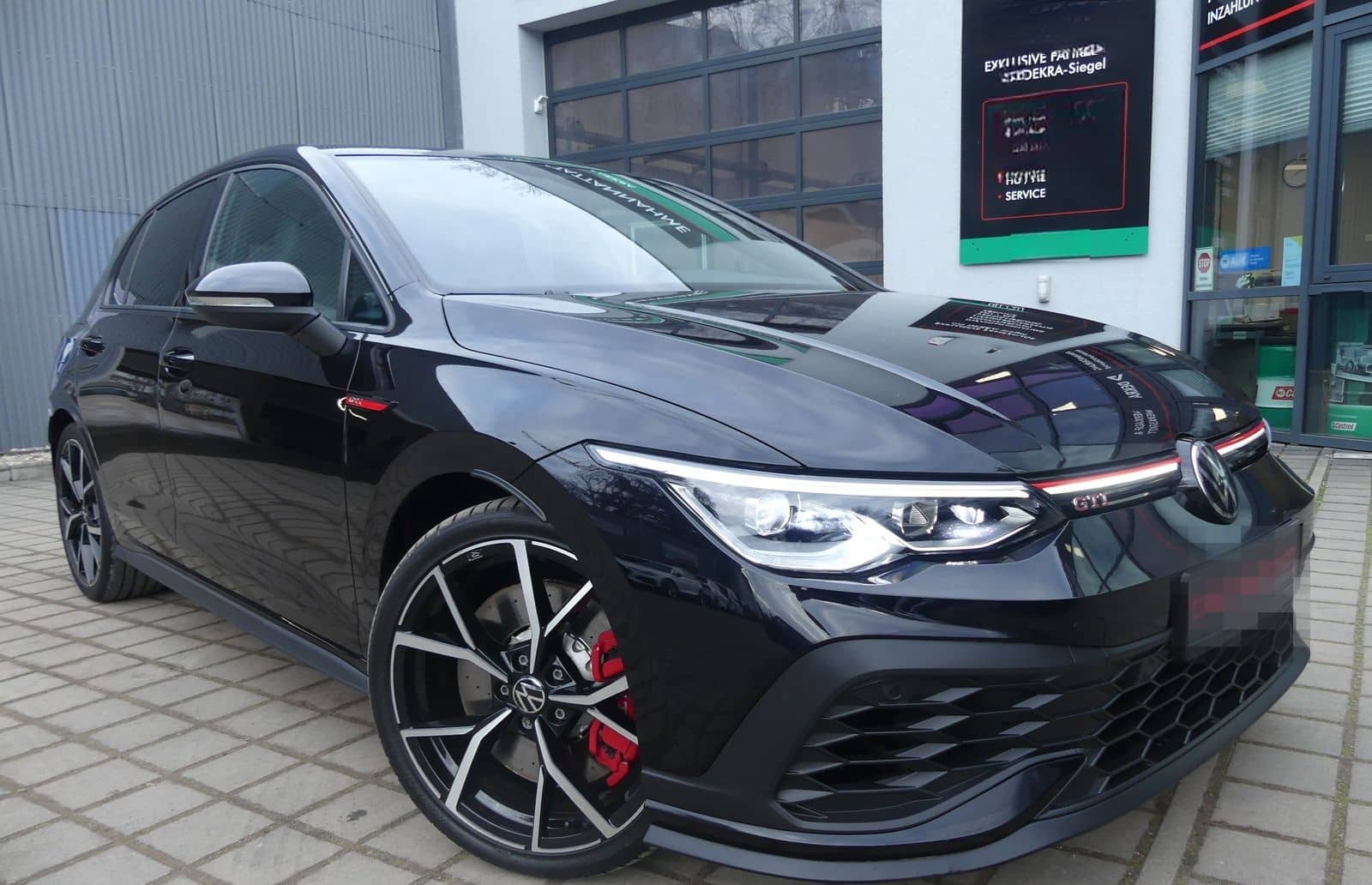 Volkswagen Golf VIII 2.0 TSI GTI Clubsport LEDER/NAVI/KAM/L foto 1