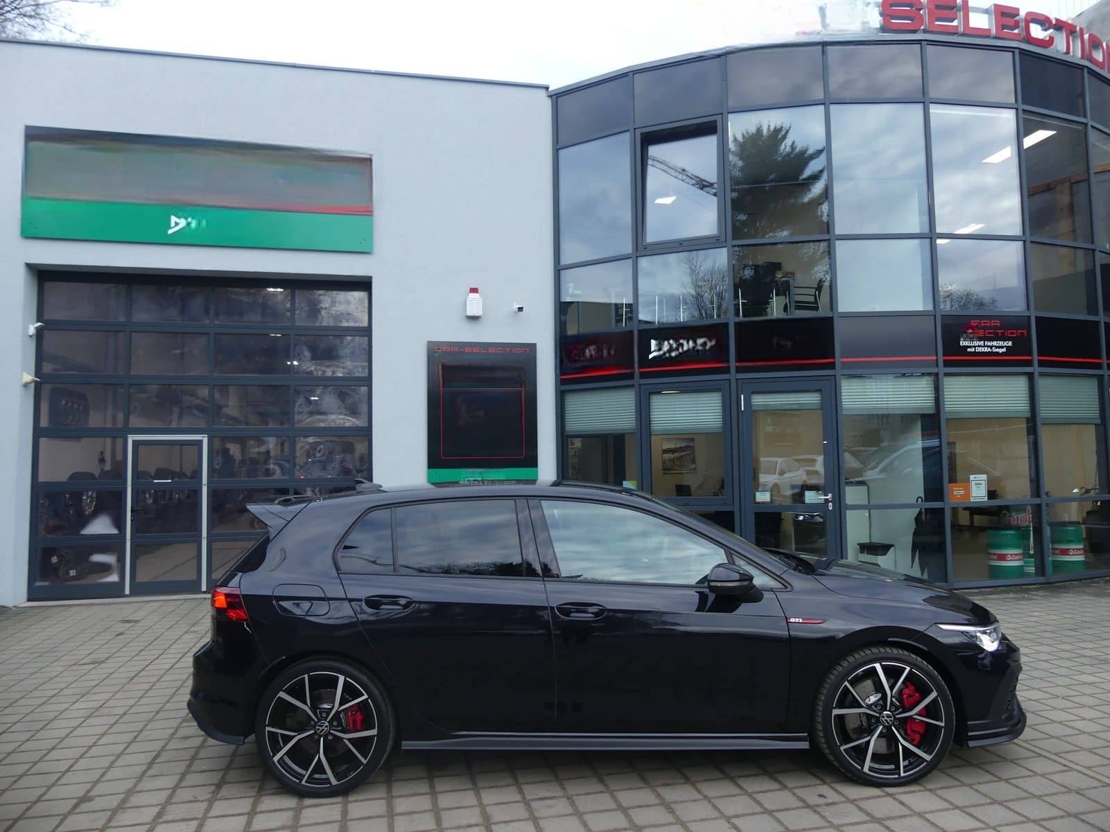 Volkswagen Golf VIII 2.0 TSI GTI Clubsport LEDER/NAVI/KAM/L foto 3