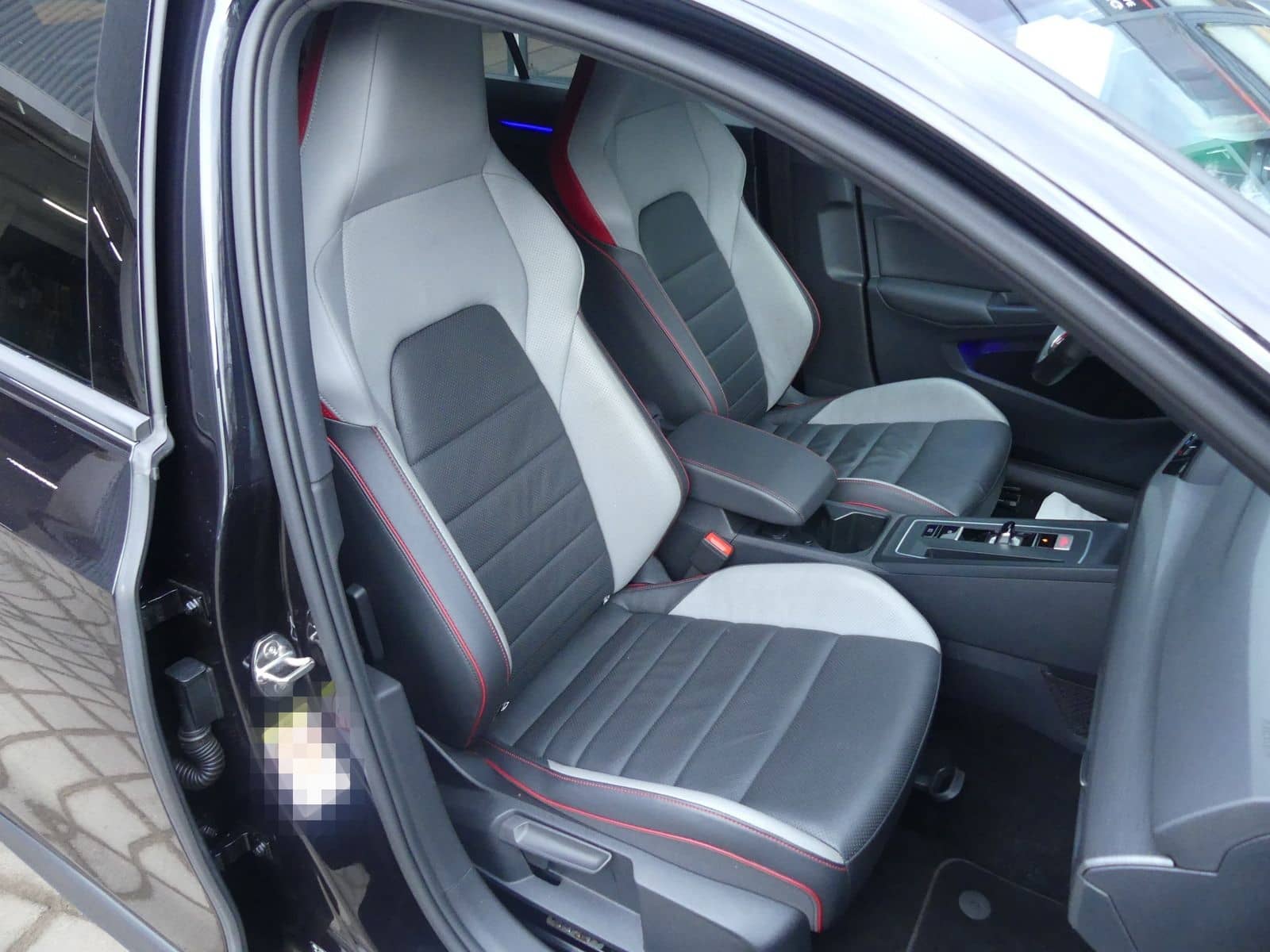 Volkswagen Golf VIII 2.0 TSI GTI Clubsport LEDER/NAVI/KAM/L foto 24