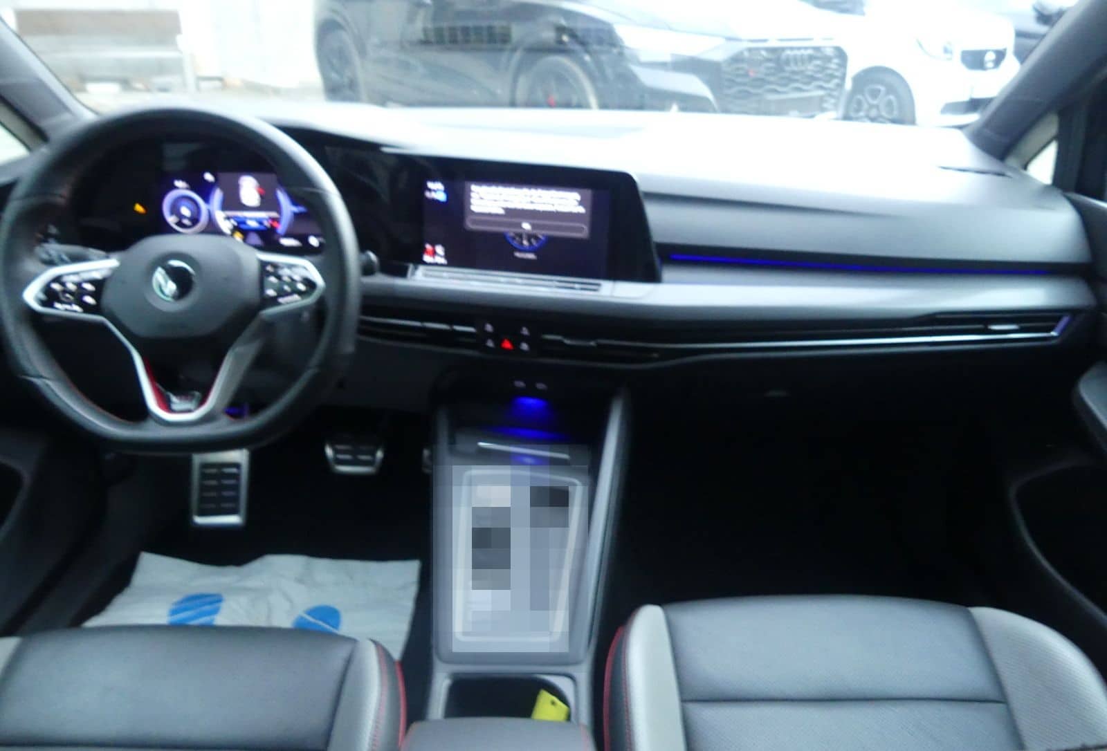 Volkswagen Golf VIII 2.0 TSI GTI Clubsport LEDER/NAVI/KAM/L foto 4