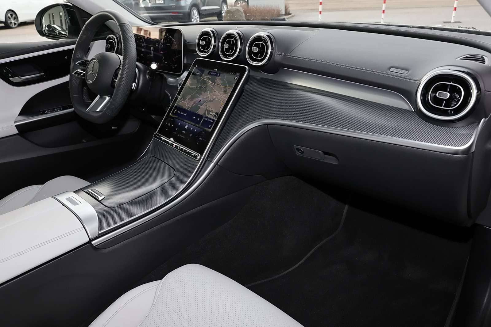 Mercedes-Benz C 180 T AMG NIGHT+TOTWINKEL+LED+KAMERA+18 ZOLL foto 7