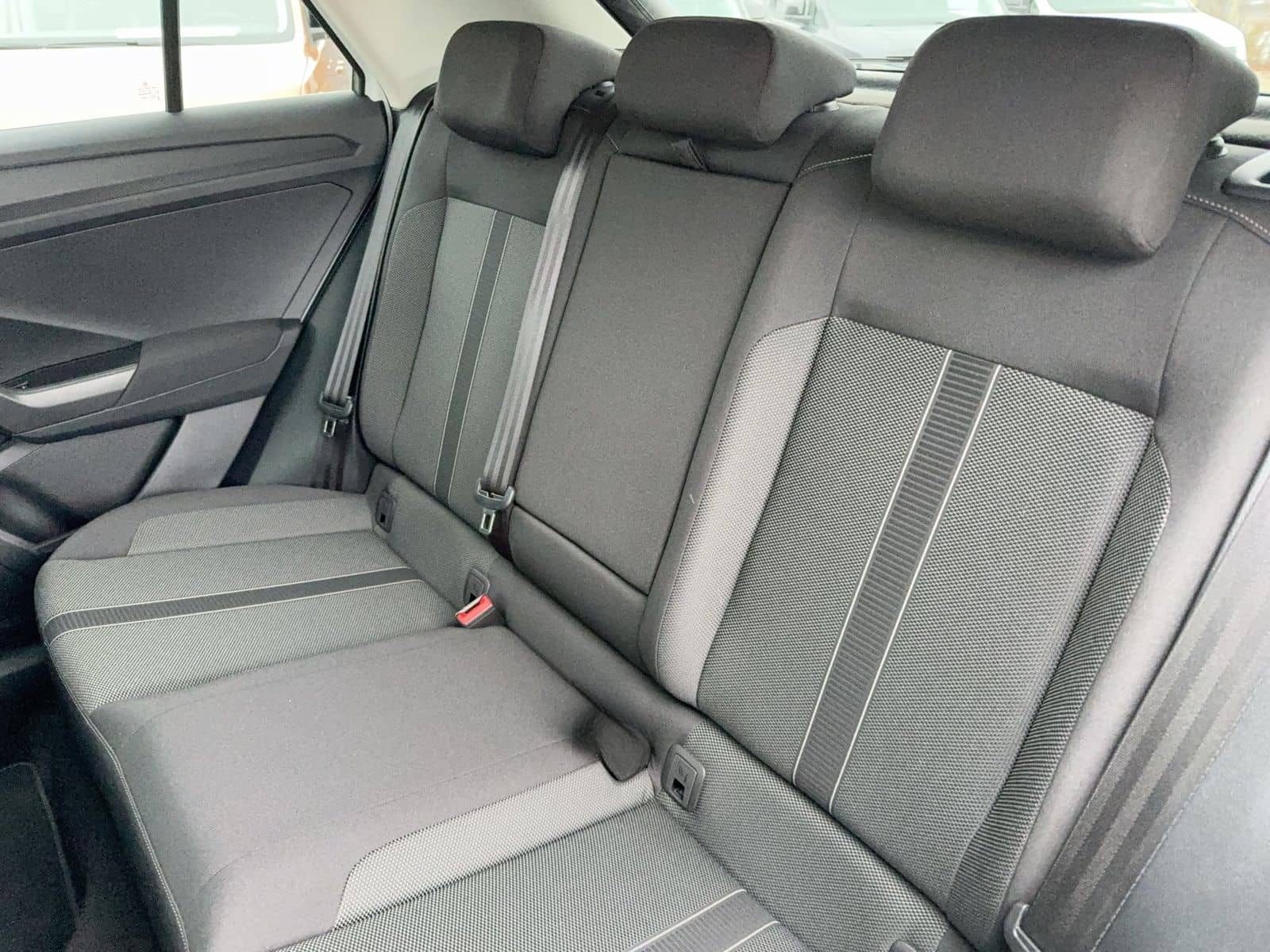 Volkswagen T-Roc Life TSI CarPlay/Virt/LED/Facelift/Navi foto 14