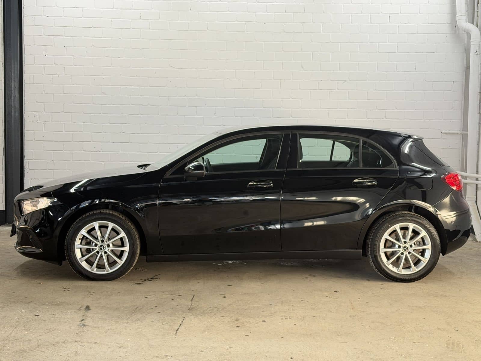 Mercedes-Benz A 250 e 8G-DCT / Spurhalteassistent foto 5