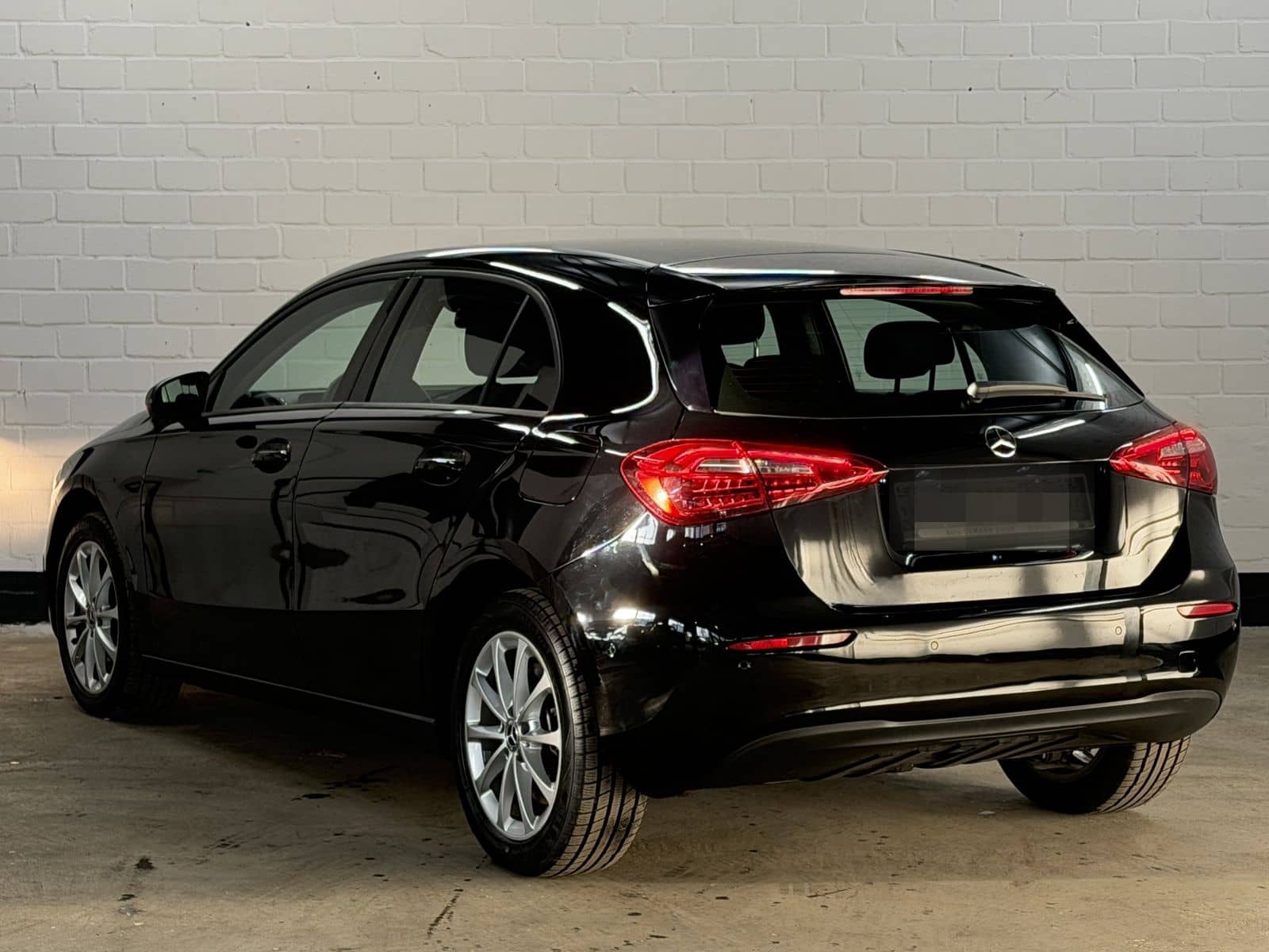 Mercedes-Benz A 250 e 8G-DCT / Spurhalteassistent foto 6