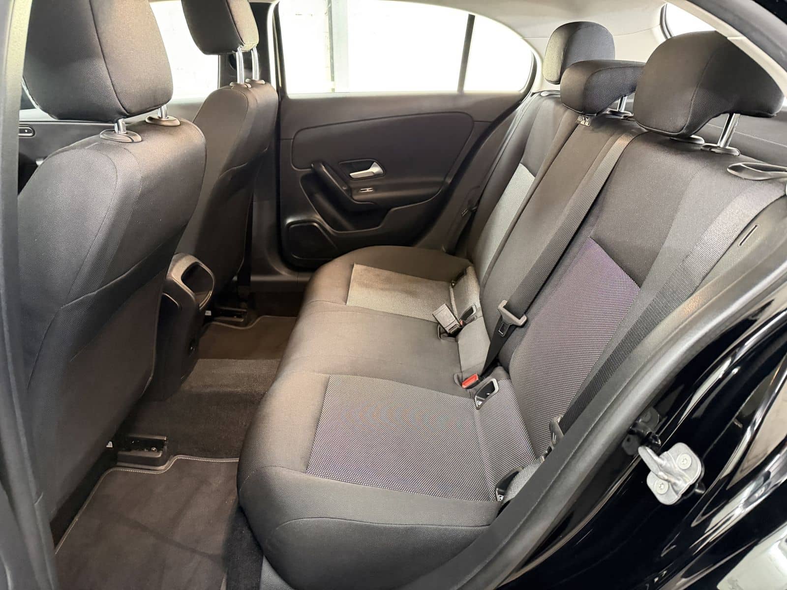 Mercedes-Benz A 250 e 8G-DCT / Spurhalteassistent foto 10