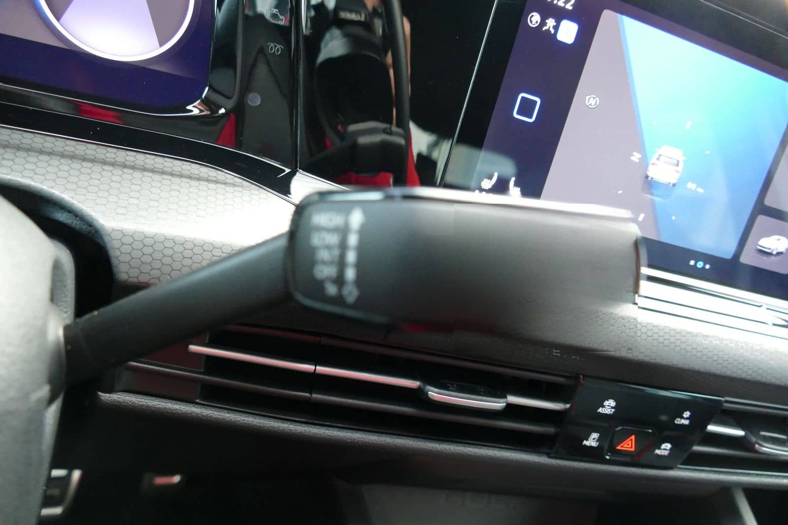 Volkswagen Golf VIII 2.0 GTI Clubsport DSG LED Navi ACC DAB foto 14