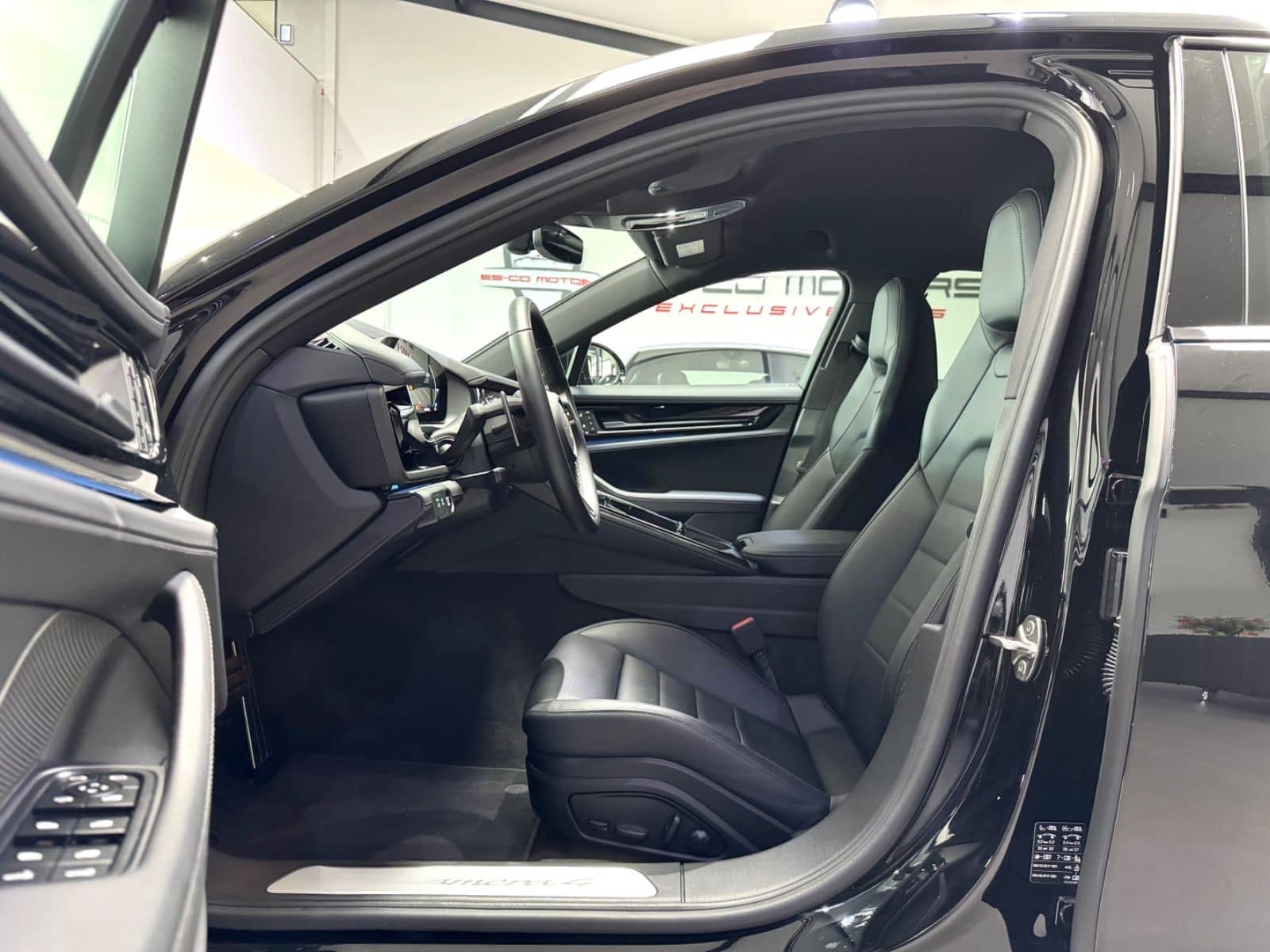 Porsche PANAMERA 4 PASM HEAD-UP 360°CAM BOSE MATRIX 19" foto 16