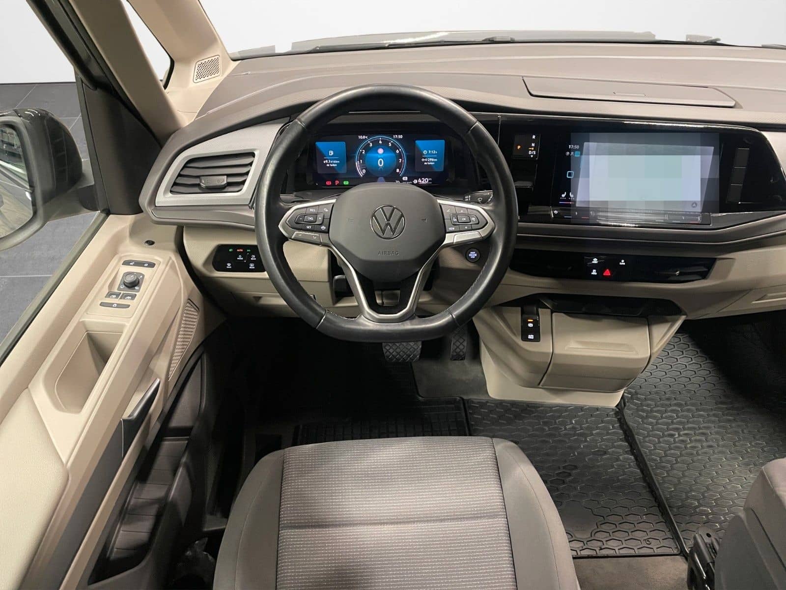 Volkswagen T7 Multivan Basis LED QI SHZ MFL Navi DAB foto 13