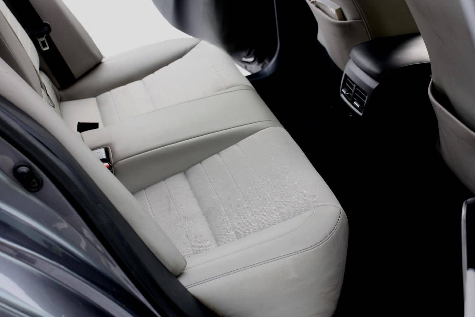 Lexus IS 250 2.5 V6 Executive Line 1. Hand TÜV neu foto 15