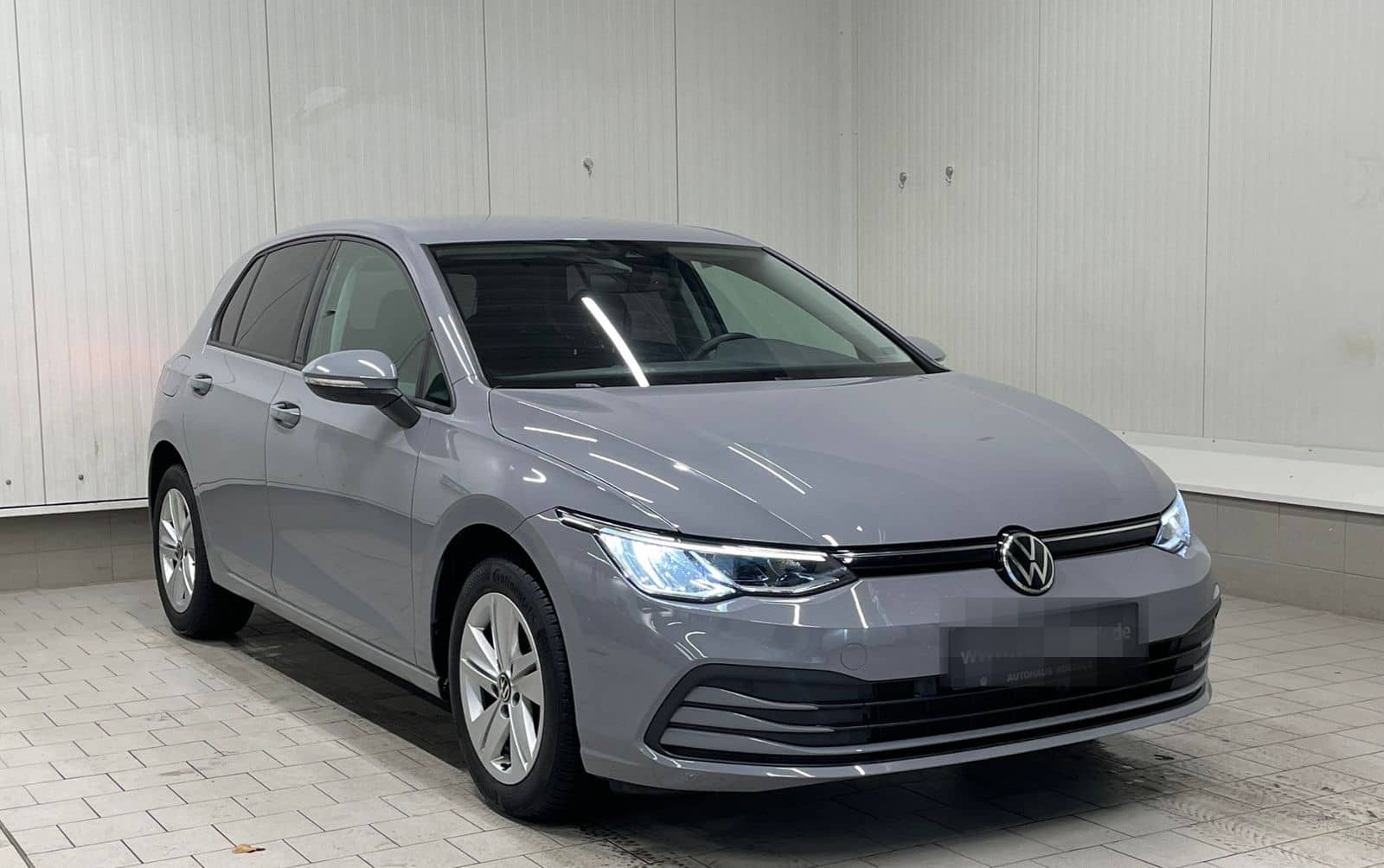 Volkswagen Golf VIII Life 1.0 eTSI DSG RFK NAVI ACC SHZ foto 2