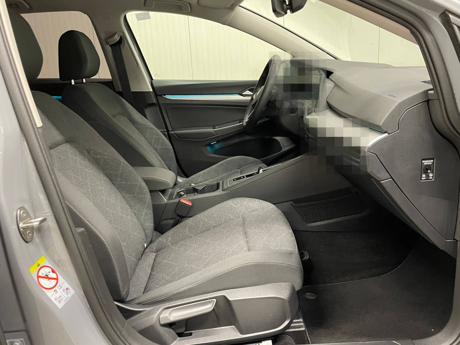 Volkswagen Golf VIII Life 1.0 eTSI DSG RFK NAVI ACC SHZ foto 20